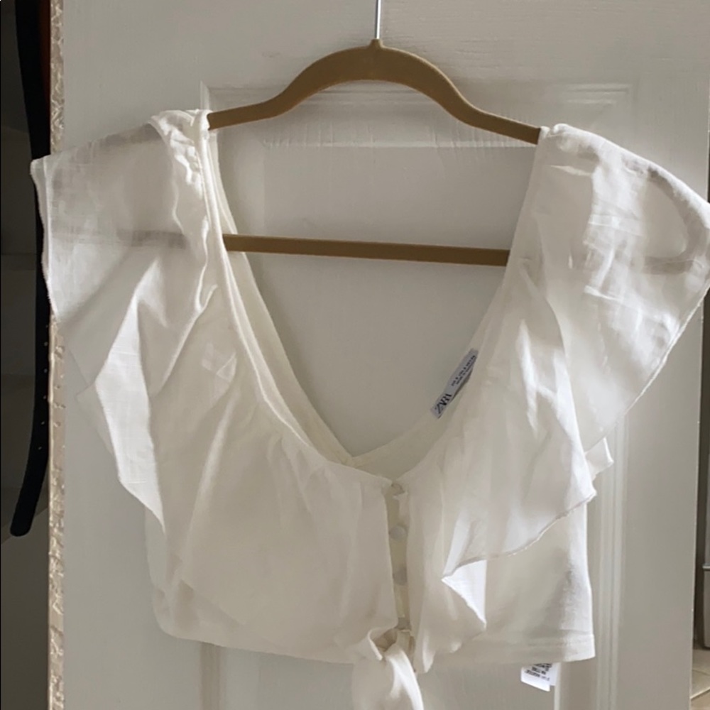 Linen Ruffled Top